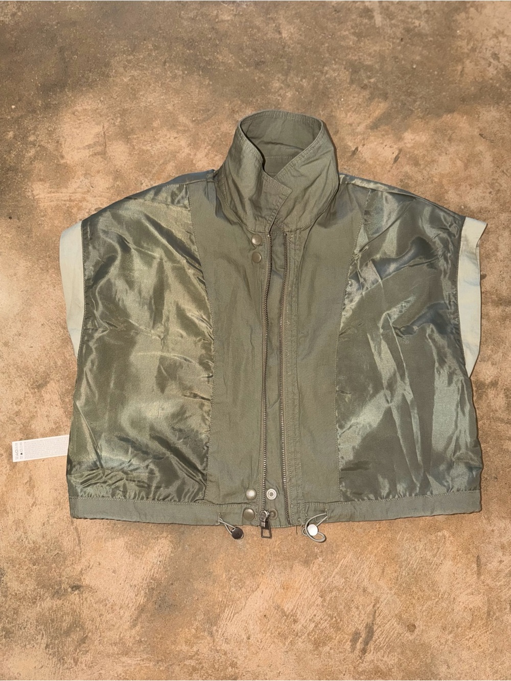 Forever 21 Oversized Utility Vest Olive Green Zip Pocket Crop Jacket Size S - Picture 3 of 8